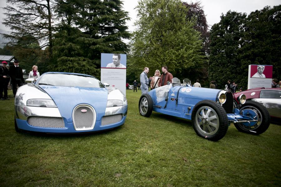  Bugatti Veyron 16.4 Centenaire 2009 года  (фото 19 из 130)